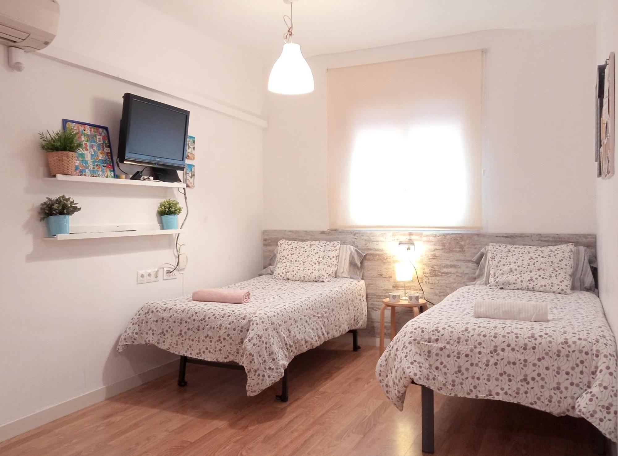 Bcn4Days Apartments L'Hospitalet de Llobregat Kültér fotó